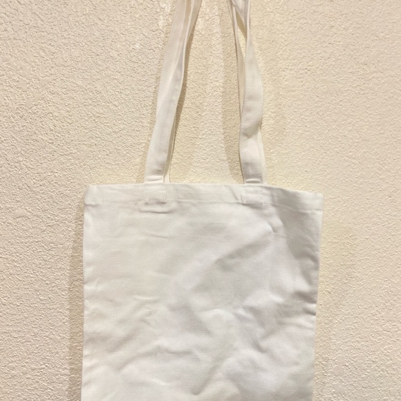 Laufey A Matter of Time Tour Tote Bag White Castle Print Concert Merch in Hand - Picture 3 of 4